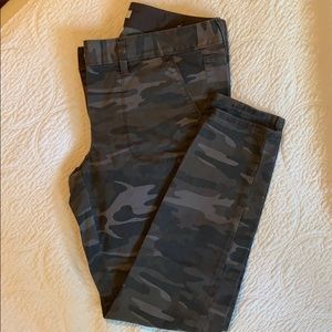 NWOT LOFT camo pants - Sz 10